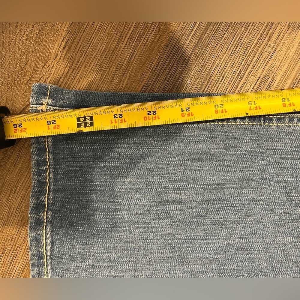 NWT Gloria Vanderbilt, all around slimming shaping jeans - Picture 6 of 6